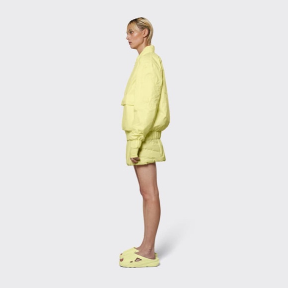 RAINS Fuse Bomber Jacket Straw NWT X Small - Picture 4 of 8